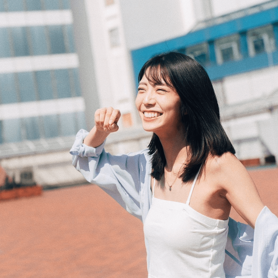 芸能活動で輝かせる
